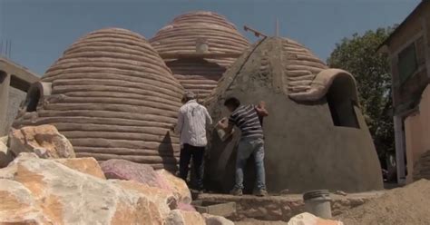 Construyen Casas De Adobe Resistentes A Los Terremotos En Oaxaca