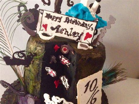 Tim Burton Alice In Wonderland Cakes