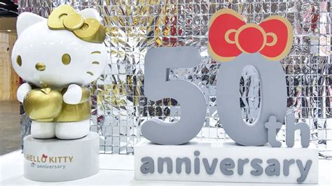 50 лет Hello Kitty: эволюция всеобщей любимицы и секреты её ...