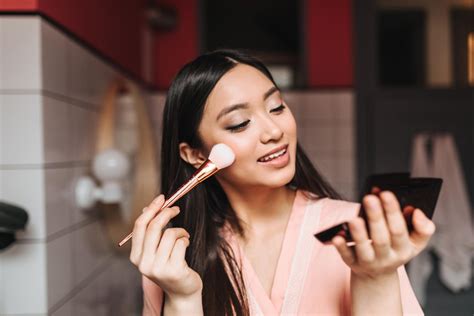 3 Tips Make Up Tahan Lama Begini Langkah Langkah Yang Harus