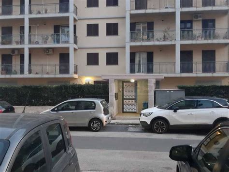 Vendita Appartamento In Via LENTINI Siracusa Ottimo Stato Primo