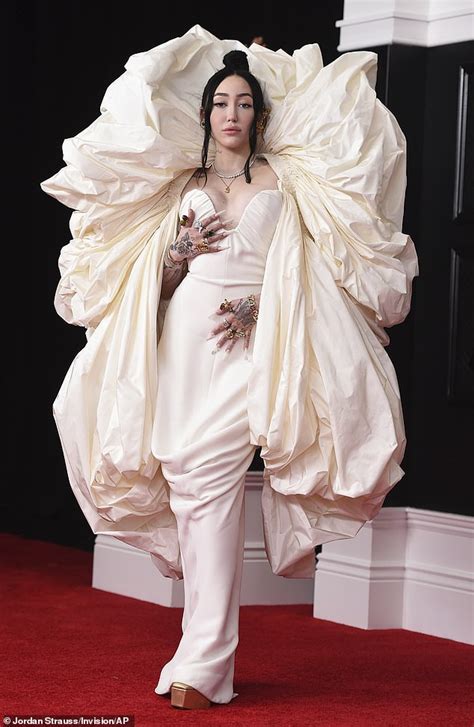 2021 Grammy Awards Noah Cyrus Wears Bizarre White Schiaparelli Couture