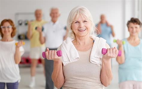 19 Fun & Engaging Indoor Activities For Seniors