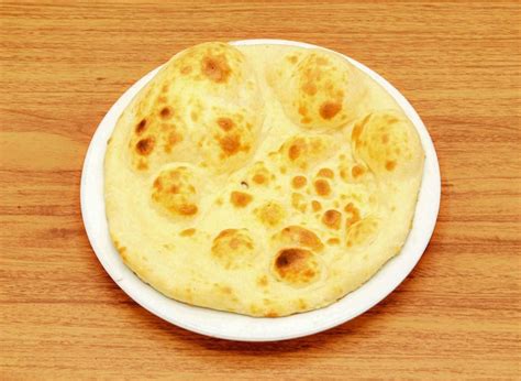 Premium Photo Khamiri Roti Or Nan Nun Roti Tandoori Chapati Pita