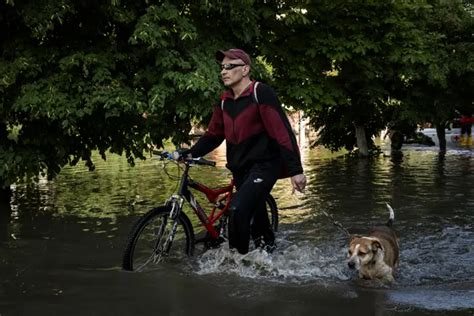 Gopal Sengupta On Twitter Russia Ukraine War A Man With His Bike