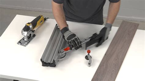 Powerplus - Mini circular saw POWX1365MB - YouTube