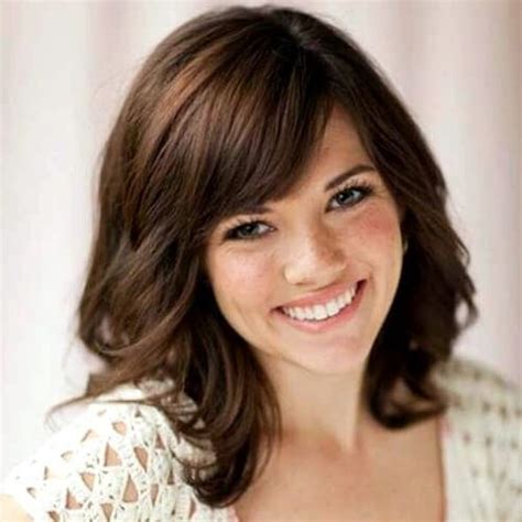 16 Marvelous Hairstyles With Side Swept Bangs Medium Length