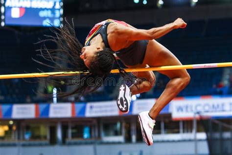 Atletismo Salto Alto Das Mulheres Do Pentatlo Nafissatou Thiam