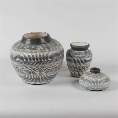 Navajo Pottery Set : EBTH