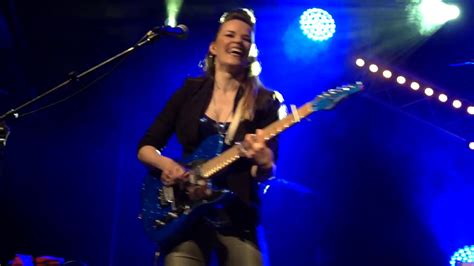 Erja Lyytinen Rocking Chair Live Festival Blues Berry Ambrault France