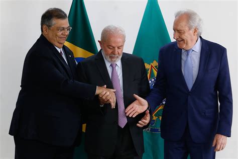 Lula Fortalece Minist Rio E Mant M Seguran A Em Plano