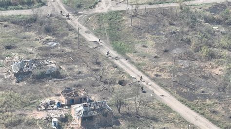 In Trincea Con I Lupi Cos I Soldati Ucraini Avanzano Sul Fronte Sud