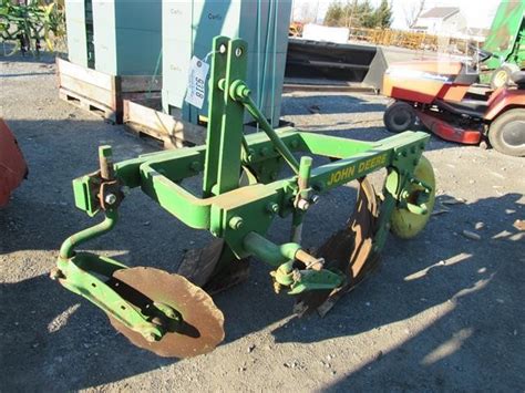 John Deere 412 Online Auctions