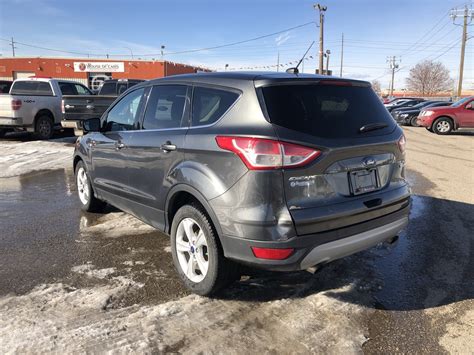 Pre Owned 2015 Ford Escape Fwd 4dr Se Sport Utility In Calgary 5522 5