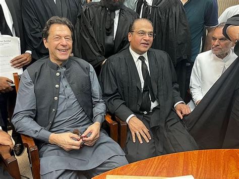 Pakistan Supreme Court Orders Imran Khan S Immediate Release After