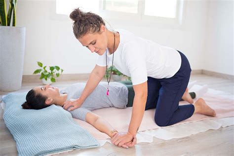 Massage Shiatsu Là Gì 10 Lợi ích Của Phương Pháp Shiatsu Nhật