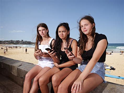 Australian Teenage Sex Drought Driven By Social Media Gold Coast Bulletin