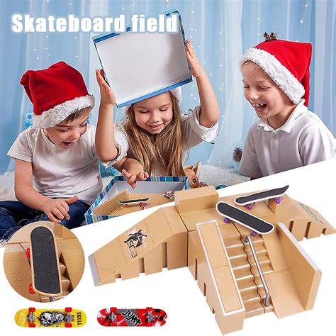 Haosu Buildable Fingerboard Ramps With 2 Finger Skateboards Mini Finger