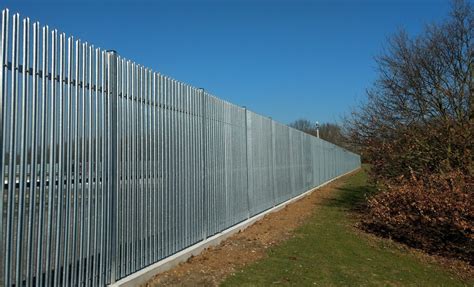 Stronguard Sr Palisade Security Fencing Barkers