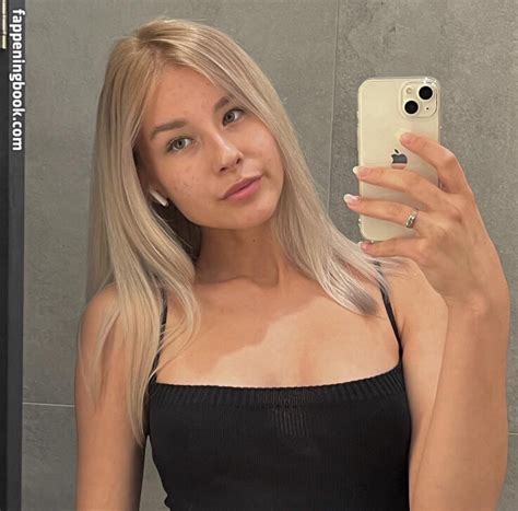 JuliaBerrin Juliaberlin Juliaerin Nude OnlyFans Leaks Fappening FappeningBook