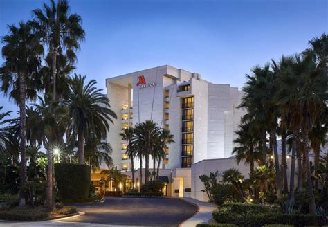 Newport Beach Marriott Hotel & Spa in Newport Beach (CA) - Room Deals ...