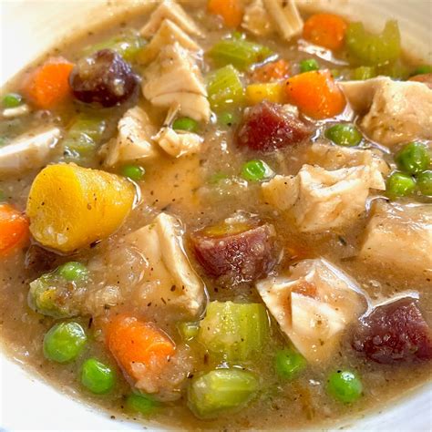 Chicken Veggie Pot Pie Soup - Modus Energy Nutrition Coaching