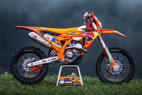 Motos Pro La Ktm 250 Exc F Pata Negra De Josep García Para Endurogp 2024