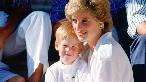 Prince Harrys ‘adorable Moment With Princess Diana In Resurfaced Tv