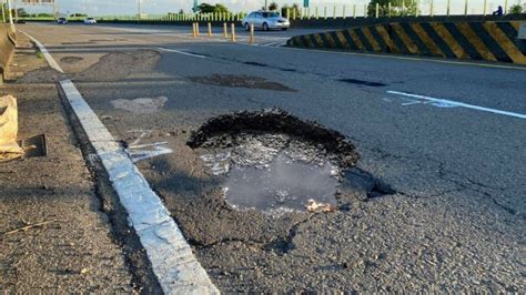 自由追新聞》路平很難？機車族天天挑戰「馬路障礙賽」 生活 自由時報電子報