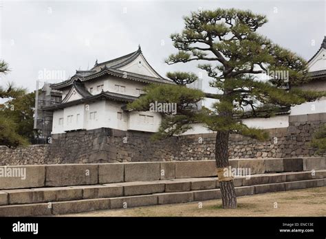 Entrance to Osaka Castle, Osaka, Japan Stock Photo - Alamy