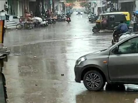 Heavy Rain In Sirohi Water Flowing On The Road सिरोही में तेज बरसात