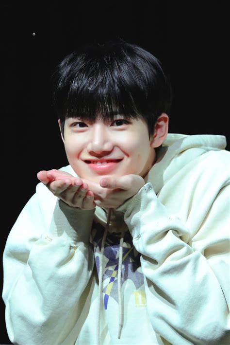 Pin De 93mtink En Junkyu 🐨 Yg Entertainment Fandom