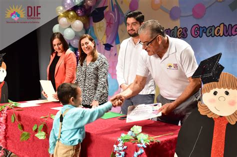 Se Realiza La Graduaci N De Alumnos Y Alumnas De Los Centros De