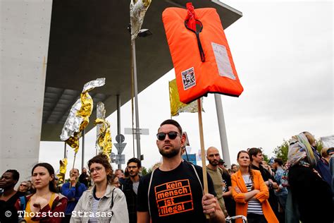 Seebr Cke Protest In Berlin Gegen Kriminalisierung Von See Flickr