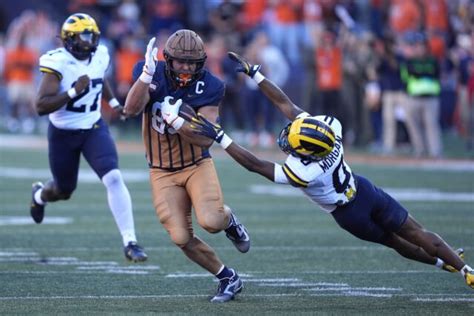 No Illinois Beats No Michigan For Its First Win Over The