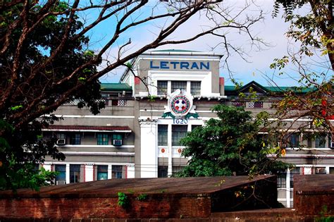 Duterte Hails Letran As College Marks 400 Years Abs Cbn News