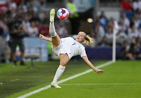 Mundial de fútbol femenino La lesión del ligamento cruzado descafeína