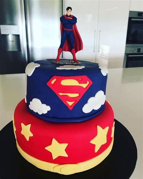 Superman 2 Tiered Cake Supermancake Kellyleecakes Superman Birthday Cake Superman Birthday