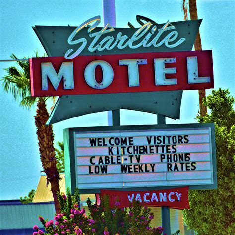 Vintage Motel Sign Photograph by Richard Jenkins