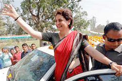 Preparation For Priyanka Gandhi Roadshow In Jhansi Up Nikay Chunav झांसी में प्रियंका गांधी