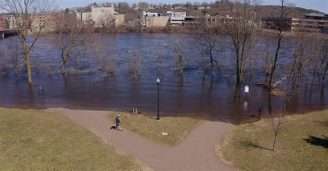 Slideshow Chippewa River Floods Into Eau Claire Chippewa Falls Parks