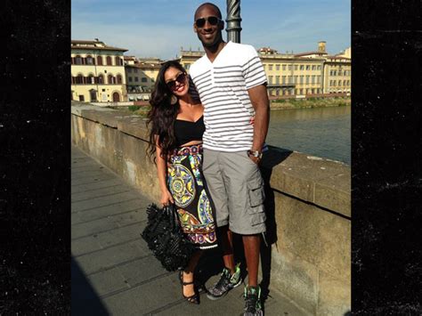 Vanessa Bryant Wishes Kobe Bryant Happy Anniversary I Love You