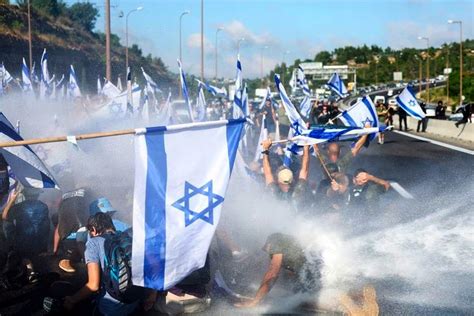 Protests Grip Israel As Netanyahu Pushes Bill To Weaken Supreme Court The New Indian