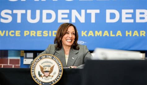 Campanha De Kamala Harris Arrecada R Milh Es Em Horas