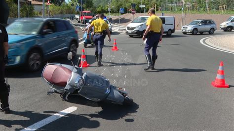 San Marino Scooter A Terra Alla Rotonda Dei Tavolucci Fotogallery