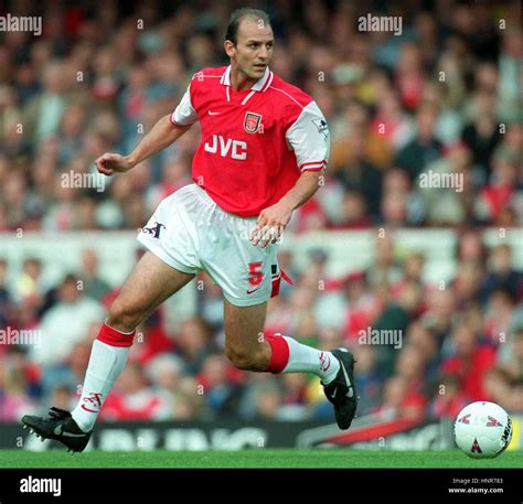 Steve Bould Arsenal Fc 10 October 1996 Stock Photo Alamy