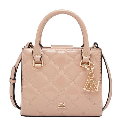 Túi Đeo Chéo Nữ Lyn Glossy Mini Handbags LL WBF Màu Nude Vua Hàng Hiệu