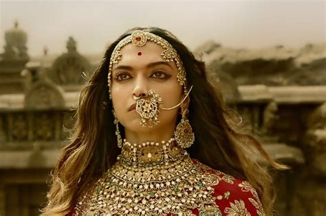 Padmavati: 200 Craftsmen, 600 Days to Create Deepika Padukone's Jewellery