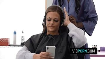 Hot Black Milf Ana Foxxx Fucks With Her Client In Front Of Her Xvideos