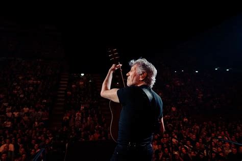 Roger Waters This Is Not A Drill Live From Prague